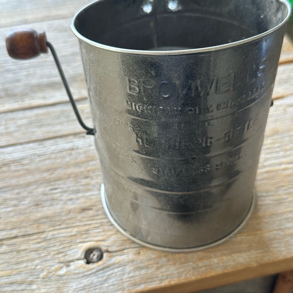 Bromwells kitchen sifter